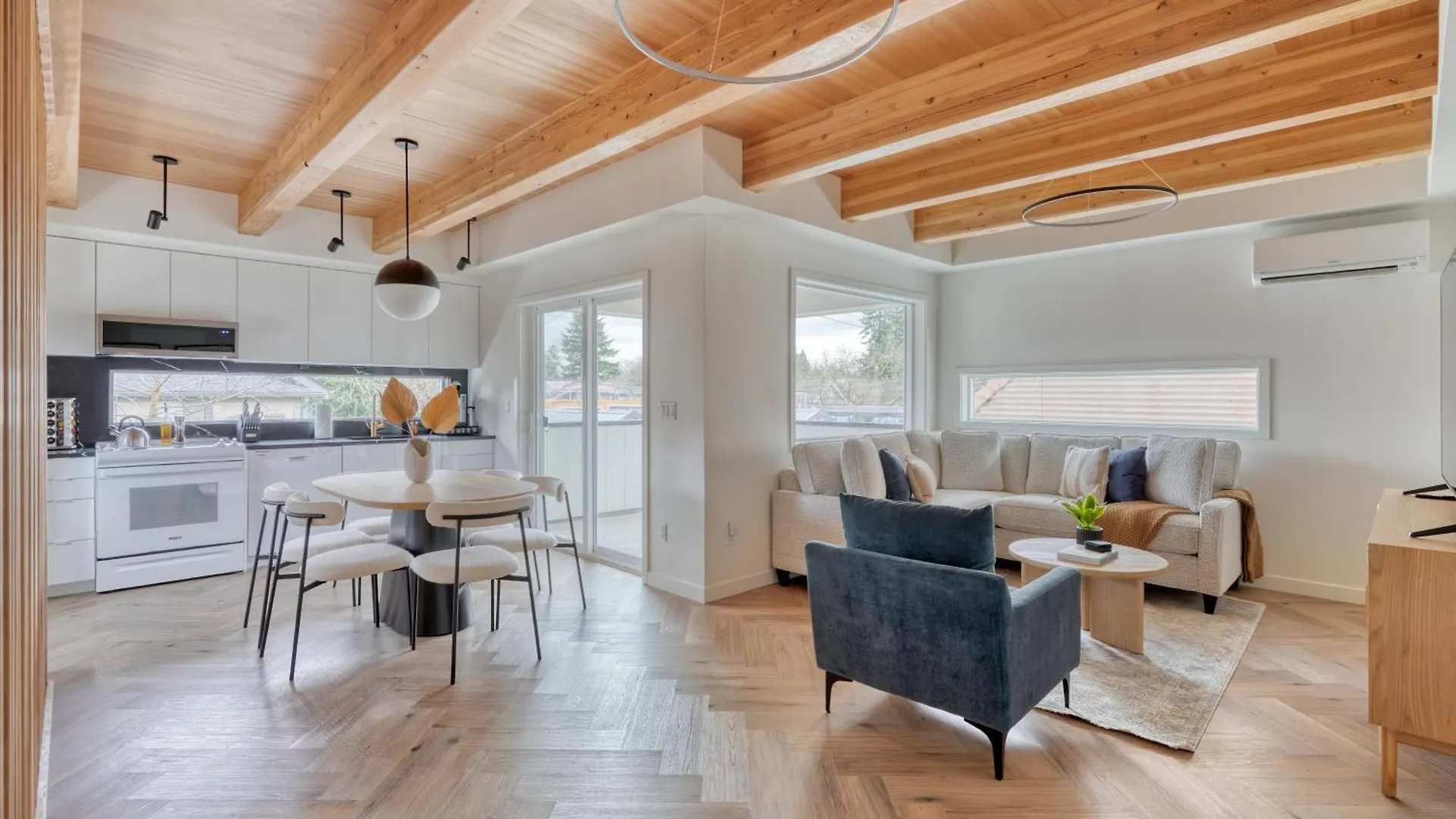 Lively Alberta Arts Townhome Portland
