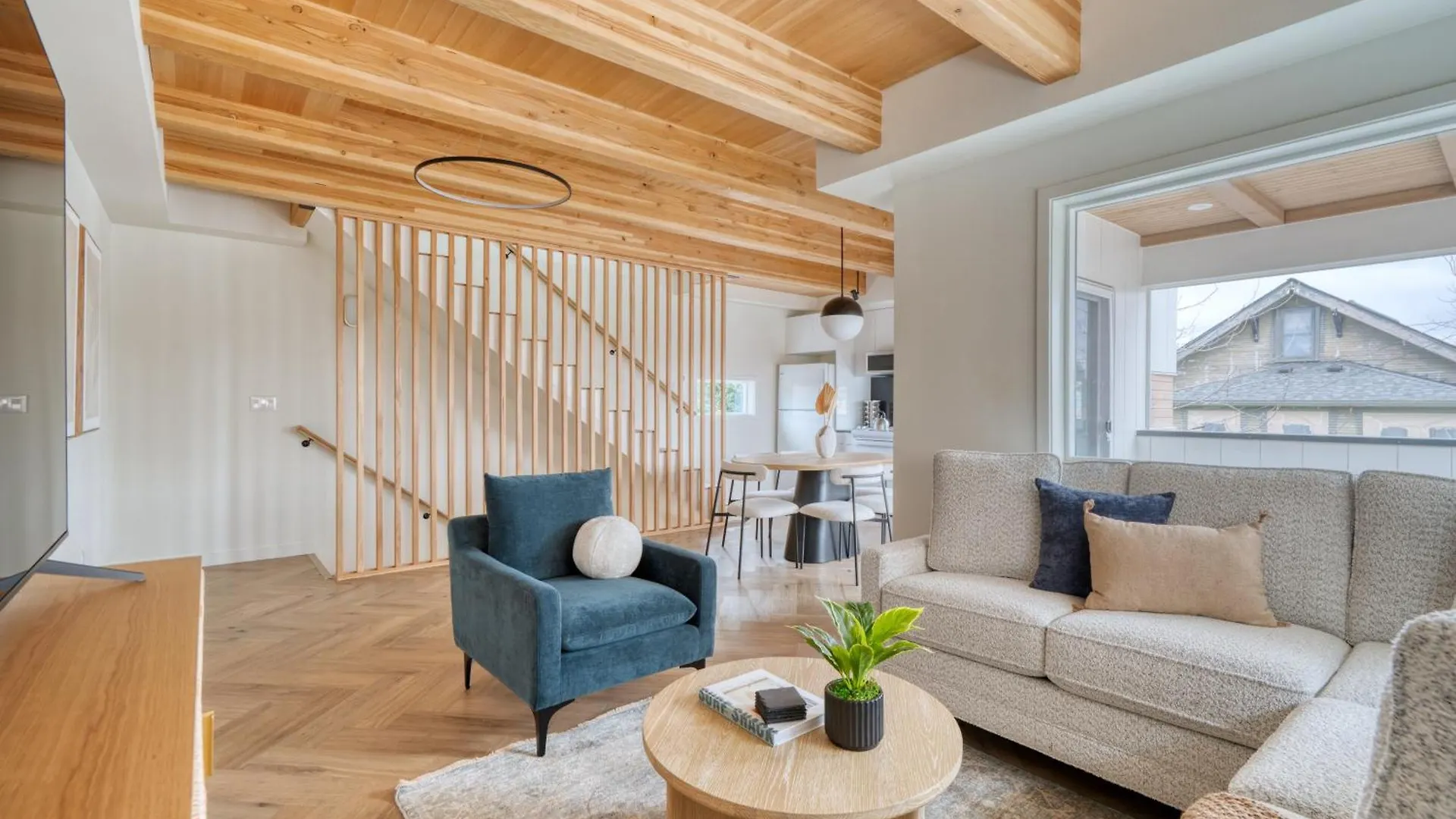 Lively Alberta Arts Townhome Portland
