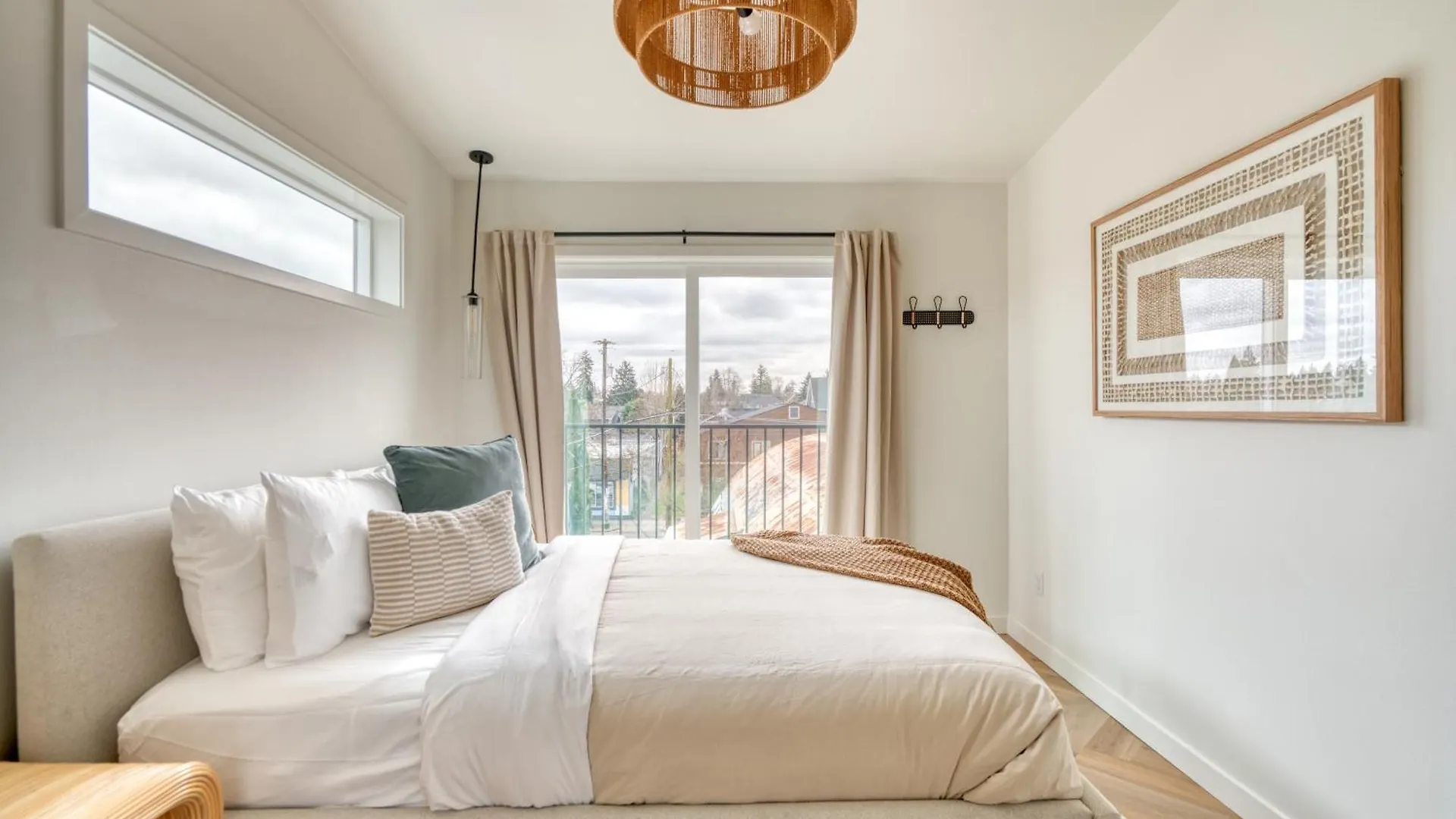 Lively Alberta Arts Townhome Portland