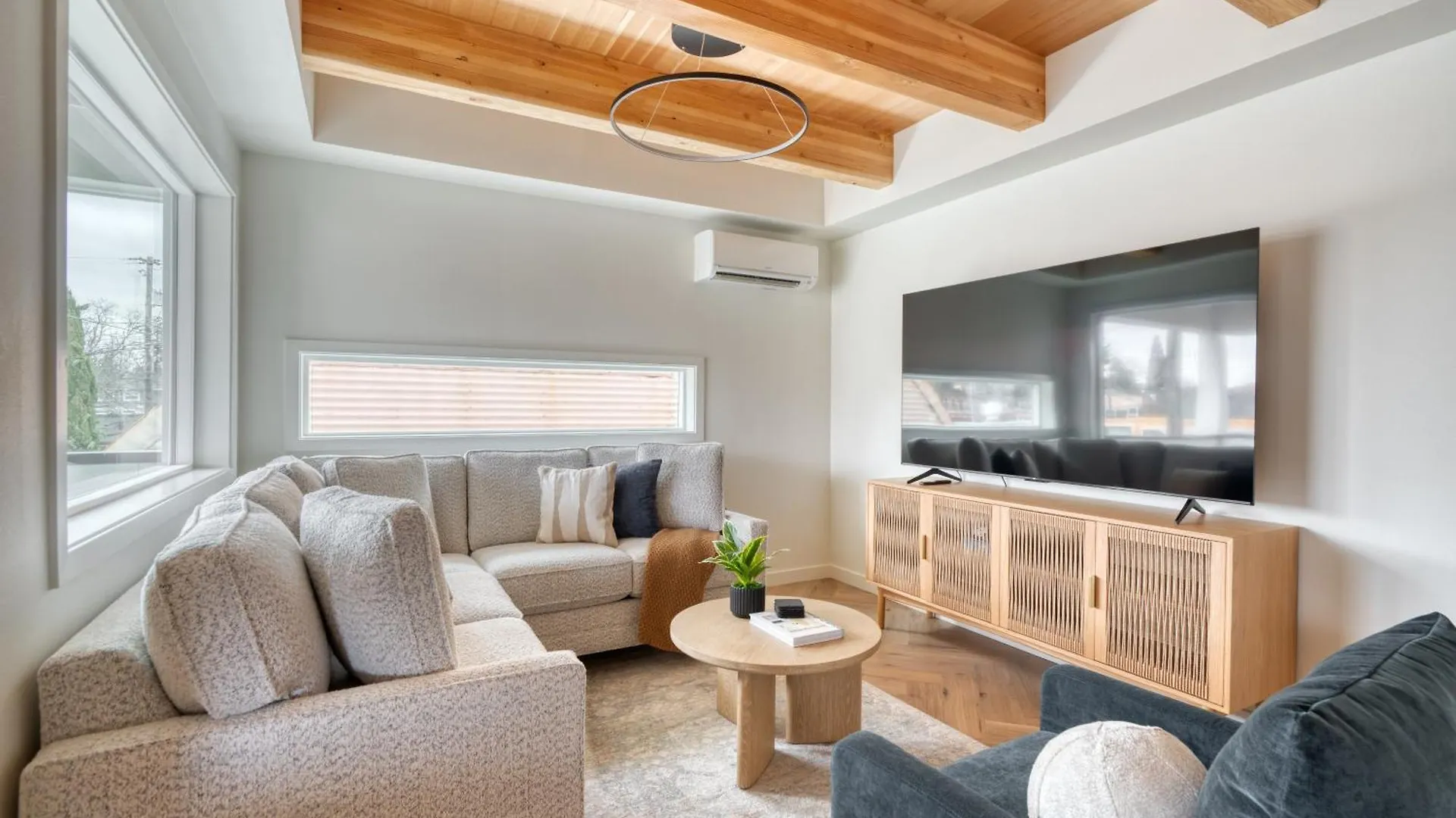Holiday home Lively Alberta Arts Townhome Portland